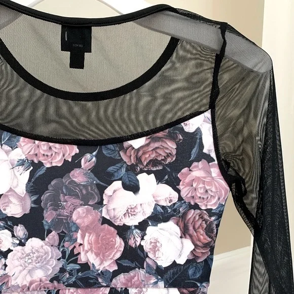 2B Bebe size XS Deep V Floral Crop Top - Picture 12 of 15